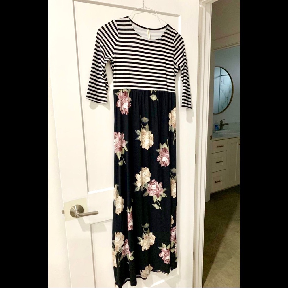 Stripe and Floral 3/4 Sleeve Maxi